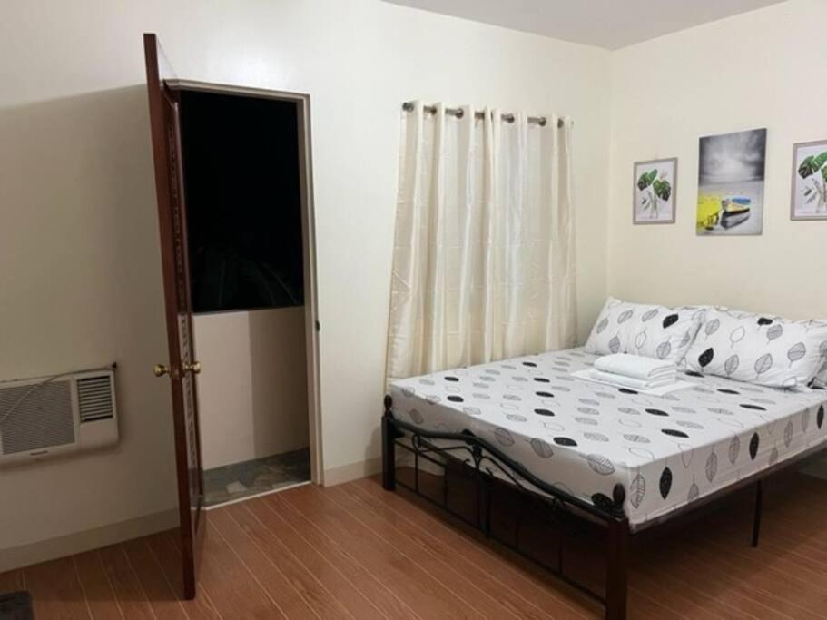 Estilo Apartment 2-Storey Clarin  Екстериор снимка