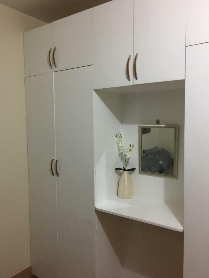 Estilo Apartment 2-Storey Clarin  Екстериор снимка
