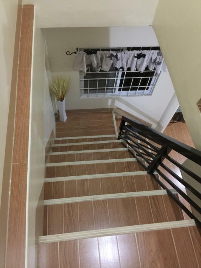 Estilo Apartment 2-Storey Clarin  Екстериор снимка
